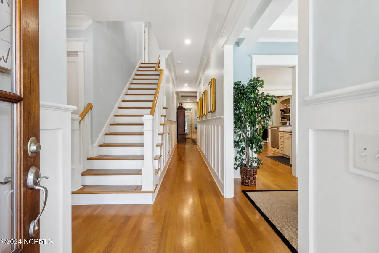 Beautiful Home (6)