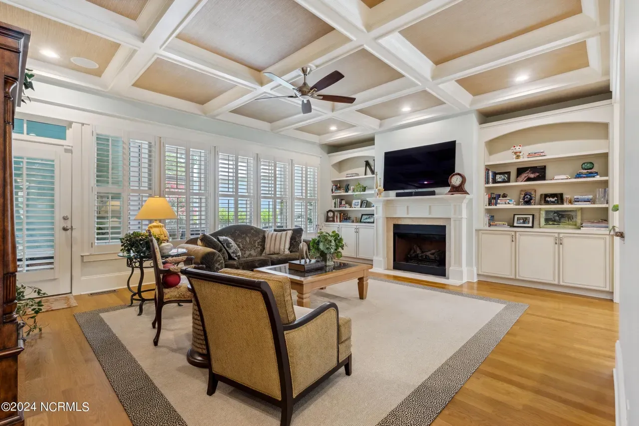 Beautiful Home (10)