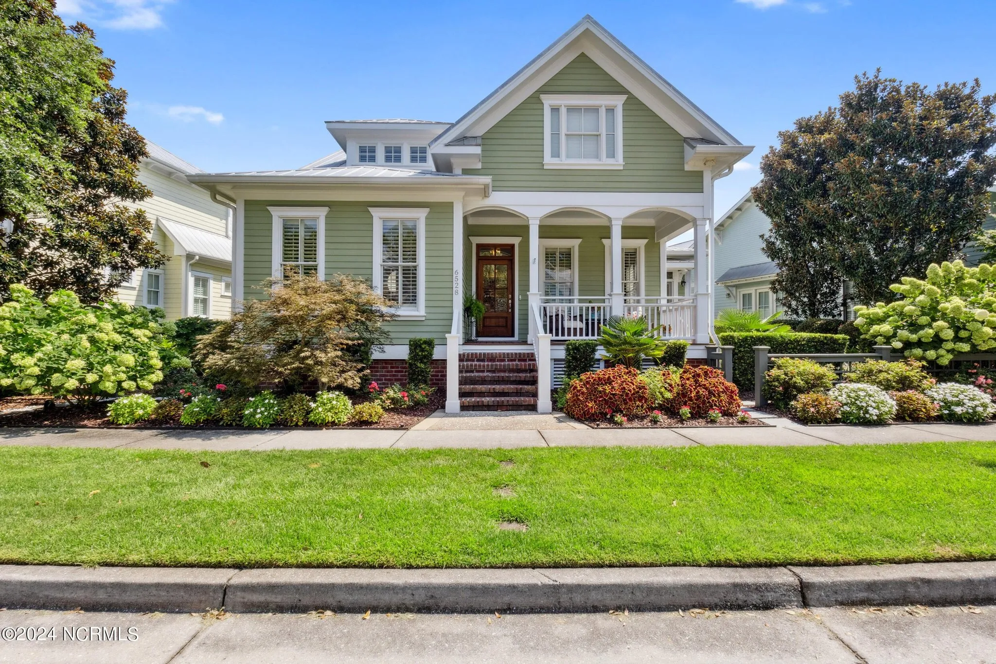 Beautiful Home (47)