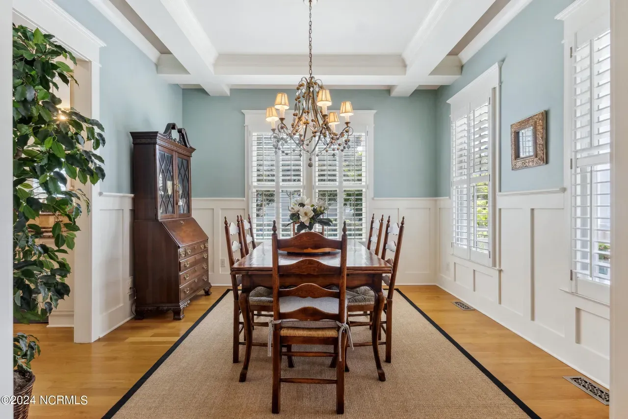 Beautiful Home (48)