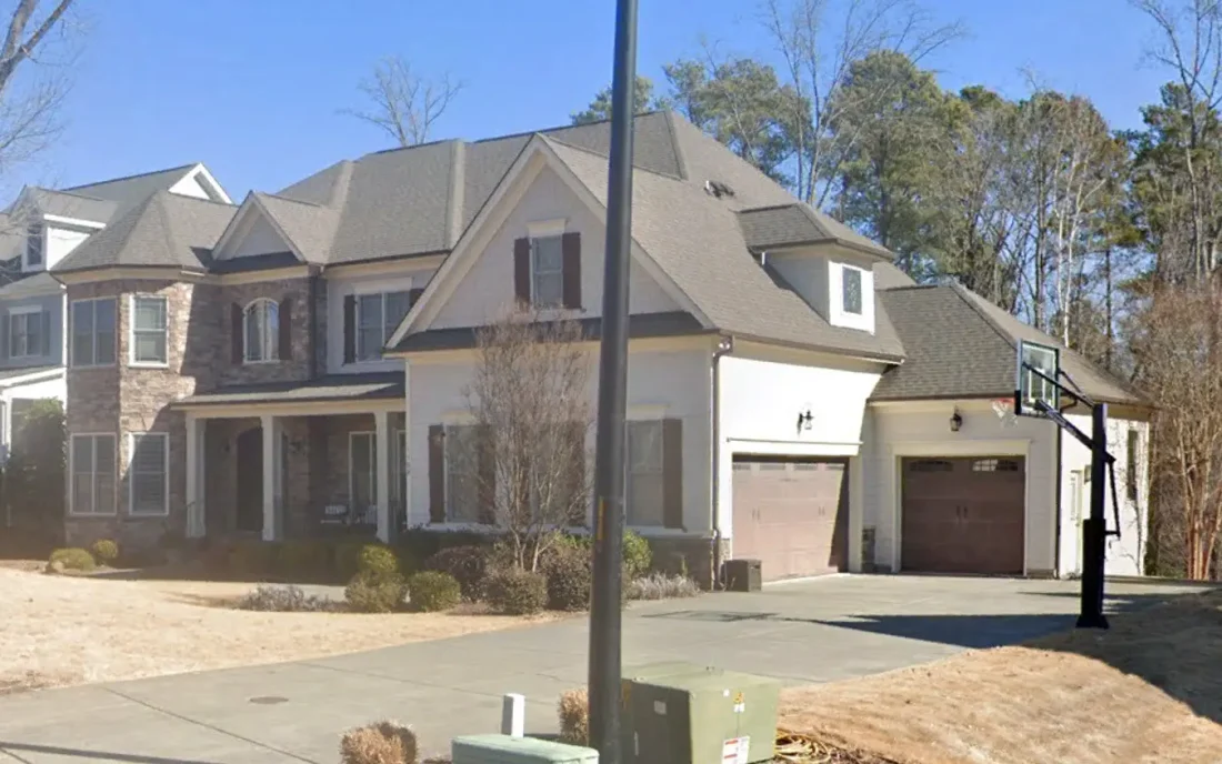 LARGE CRAFTSMAN HOUSE PLAN