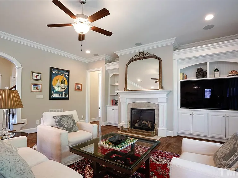 238a20fefe0576e81a35a923ba788286-cc_ft_768