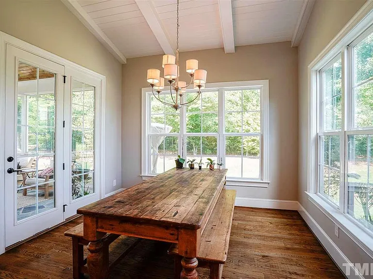 1842932cd33c445b126e70b187e37389-cc_ft_768