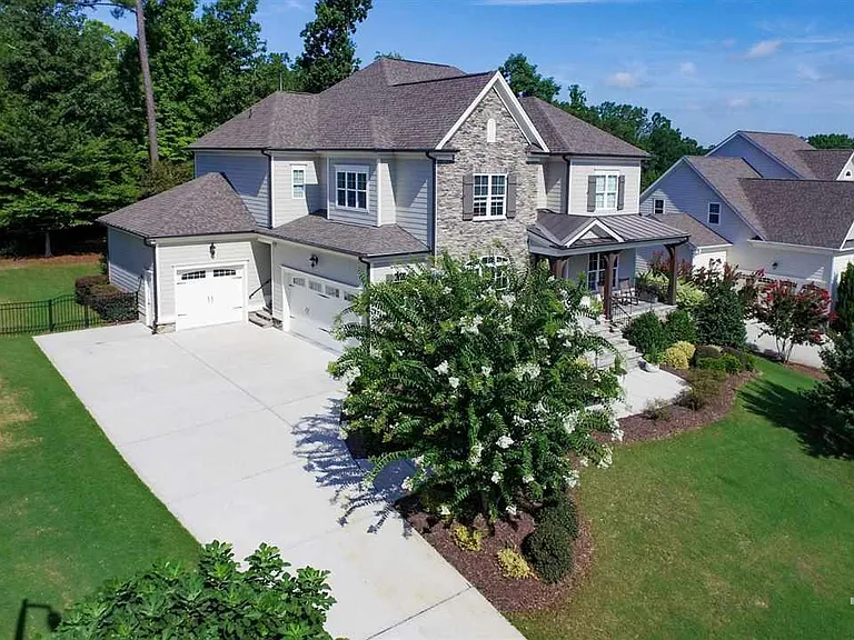 f3bec037dcf304eed4ea4e7cf0e97562-cc_ft_768