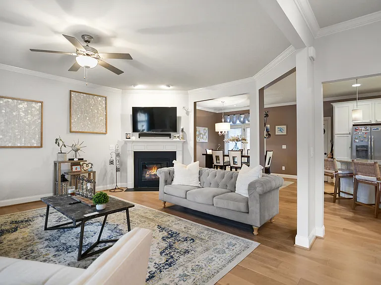 705a5ba7bf7c2f6524e55c49acd88485-cc_ft_768