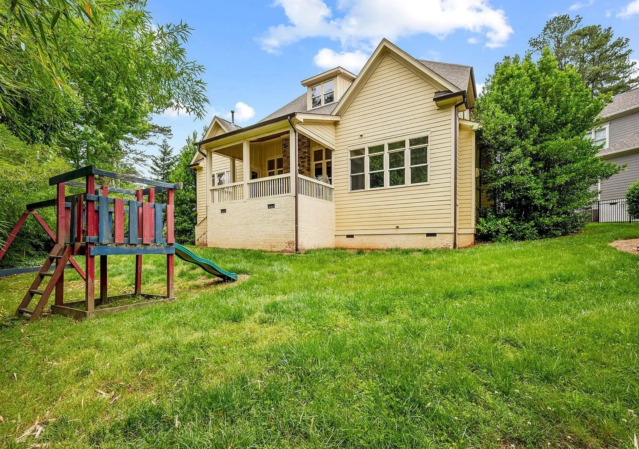 9-1363 HOUSE PLAN - Stunning 2-Story House Plan with Detailed CAD Designs 33 Stunning 2-Story Home Plan with Detailed CAD Designs