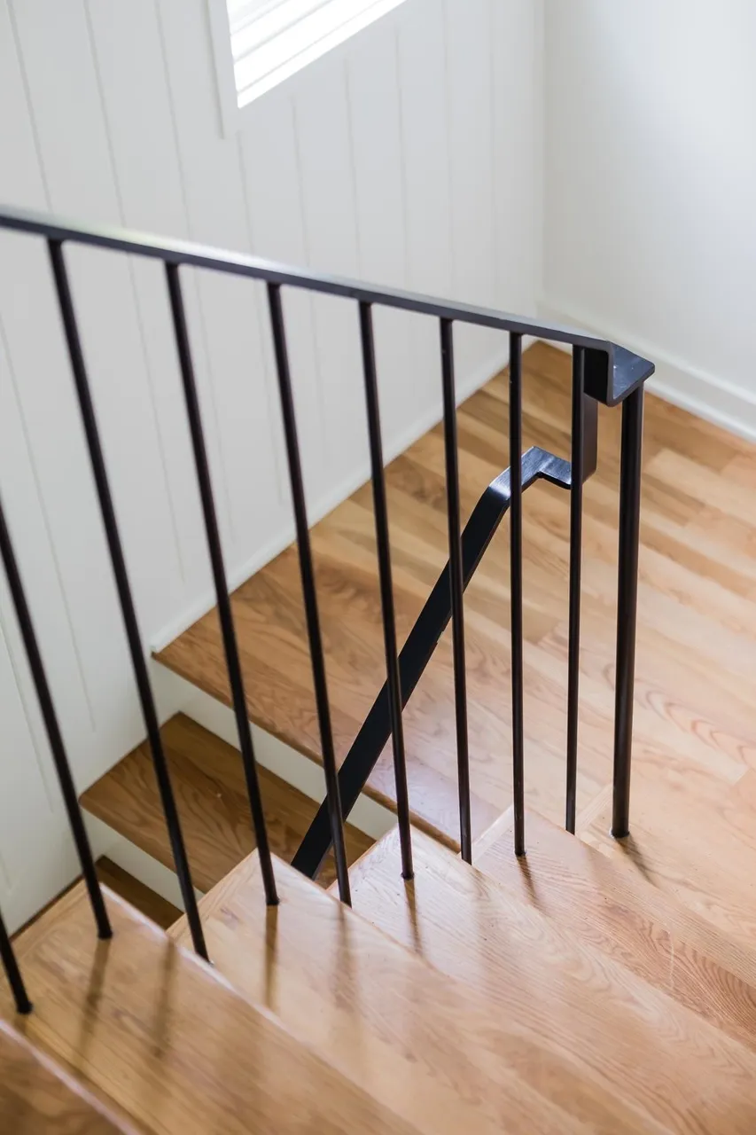 Modern Contemporary (18)