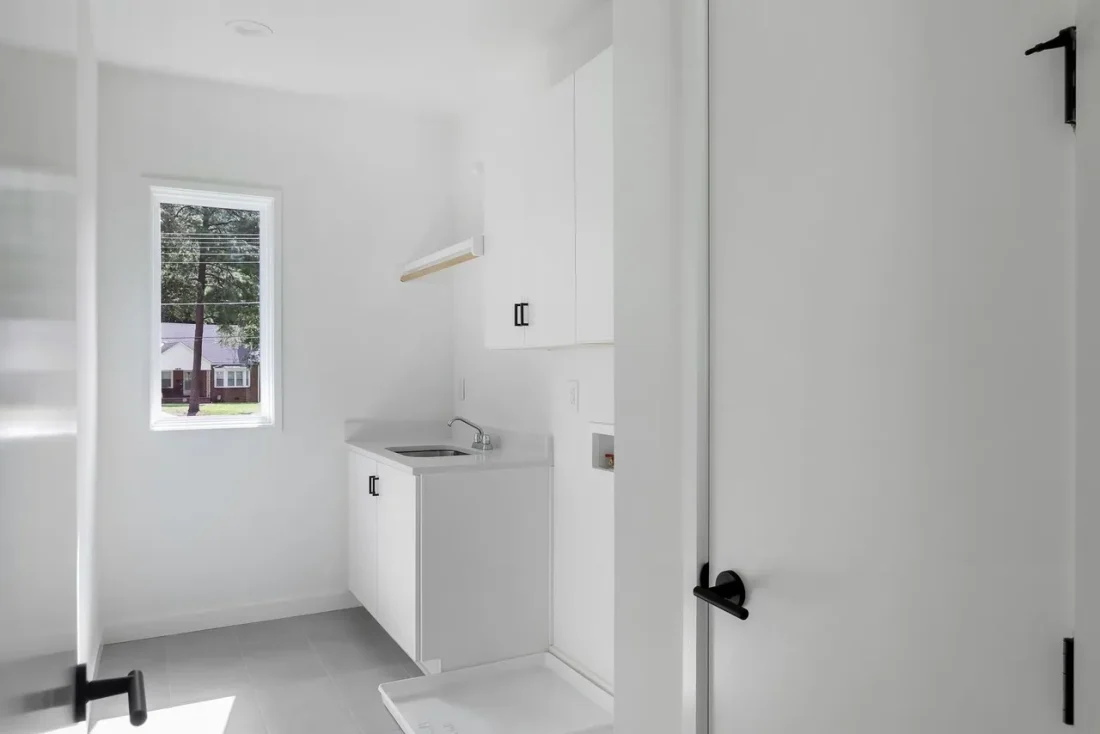 Modern Contemporary (27)