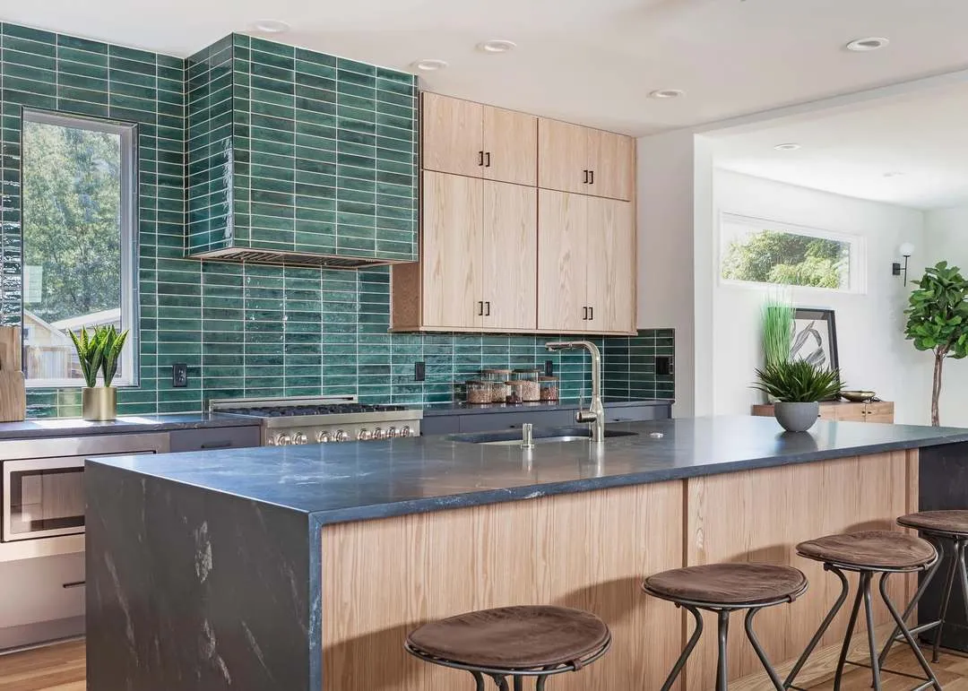 Modern Contemporary (28)