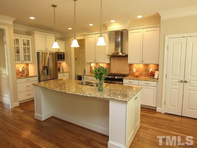 Spacious 2-Story House Plan with Elegant Craftsman Architecture