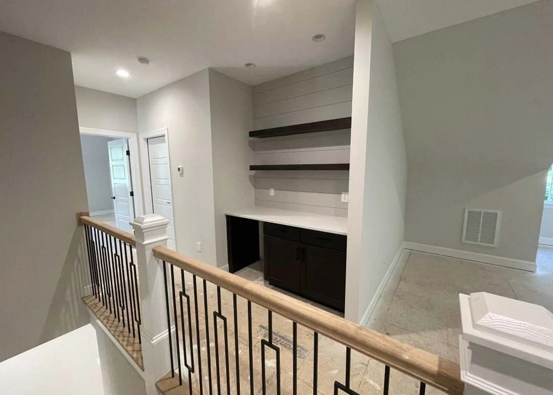 Traditional Craftsman (29)