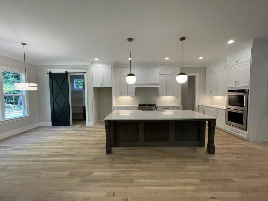 Traditional Craftsman (33)