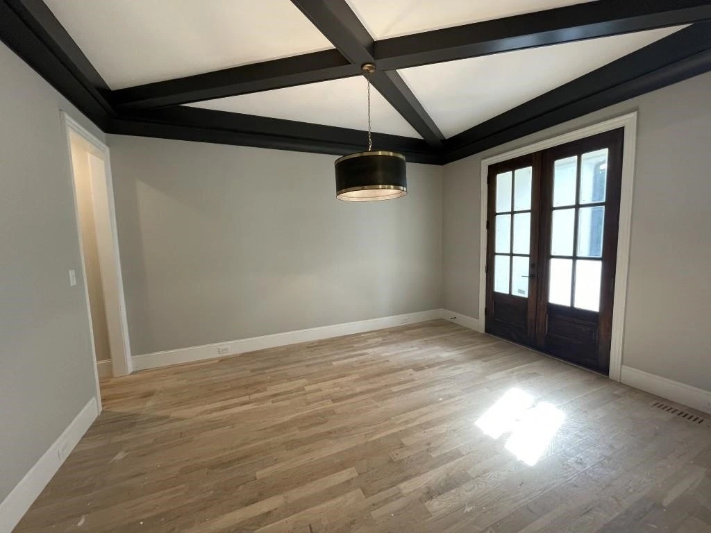 Traditional Craftsman (3)