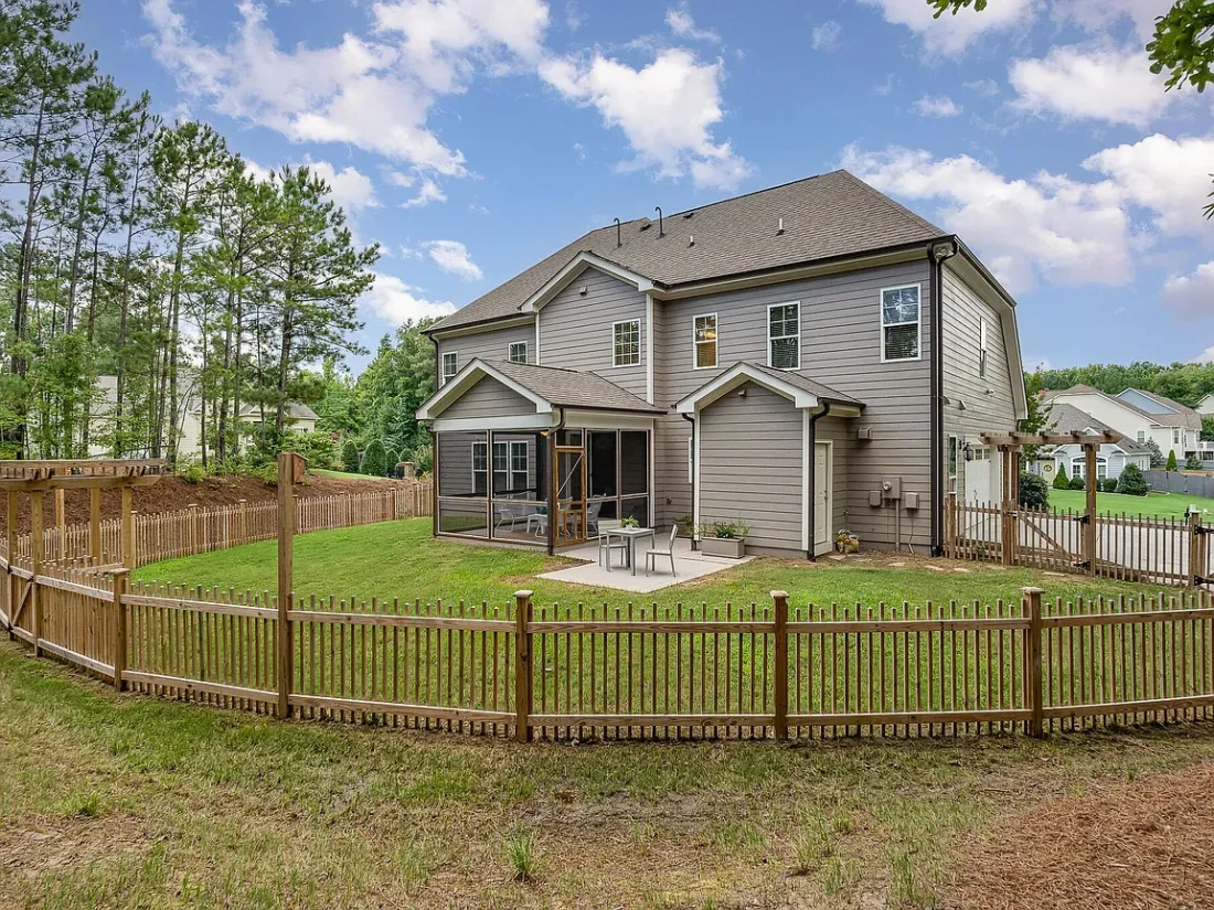 0f56156853d1891f4b07fb18bee3a4b8-cc_ft_1152