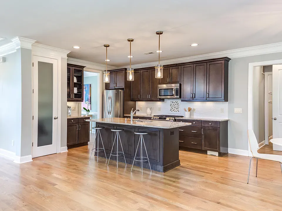 ef1e31f105e0b2c267443b0e0c9ccaf0-cc_ft_960