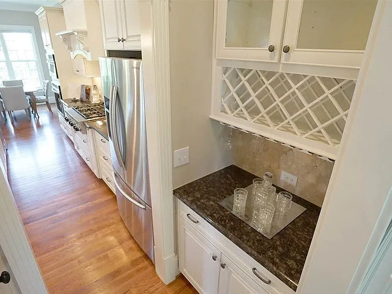 e4a4a549a39bf25c415441e43379ad80-cc_ft_768