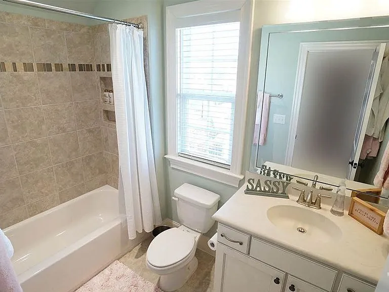 67c3b1451aa5f41123519eebf7ac0127-cc_ft_768