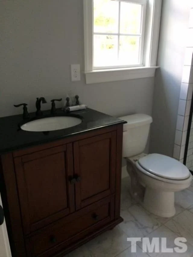 14-1972 HOUSE PLAN - Colonial House Plan with CAD Blueprint and Unique Designs 6 Colonial Home Plan with CAD Blueprint and Unique Designs