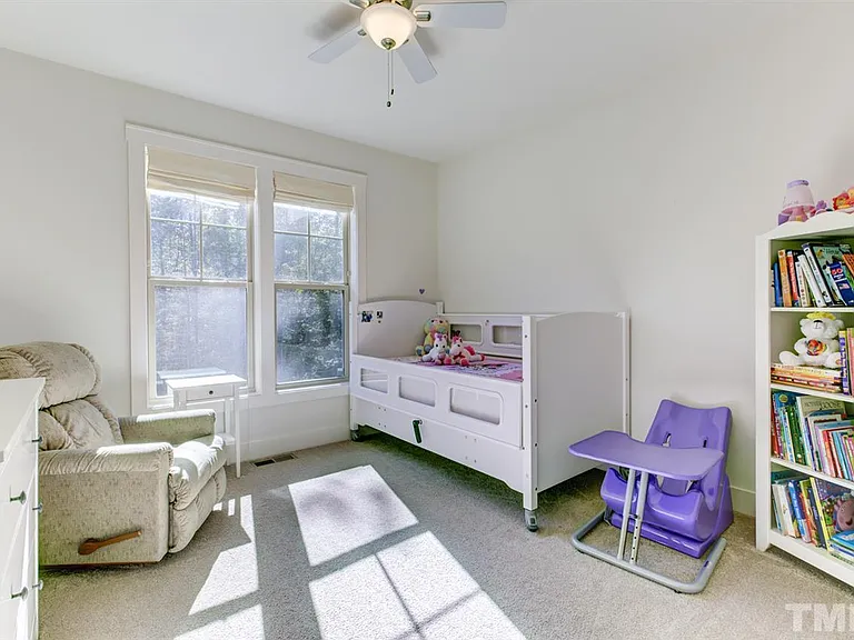 TRADITIONAL CRAFTSMAN (21)