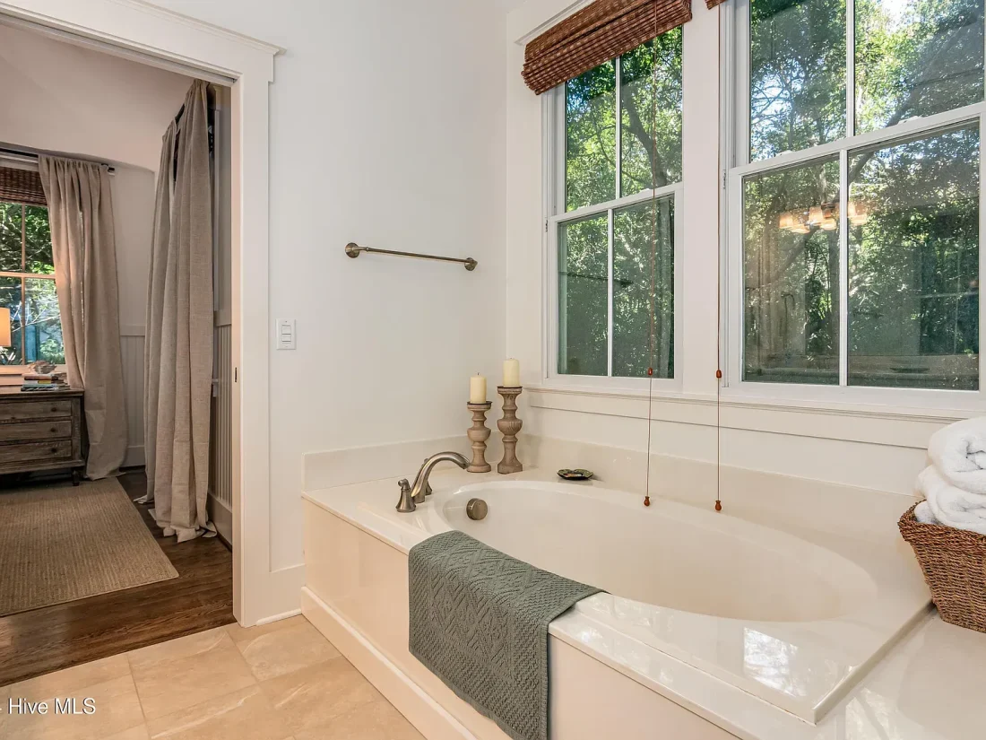 6af10bbf2f7c98cfbec9ac4db4b45010-cc_ft_1536