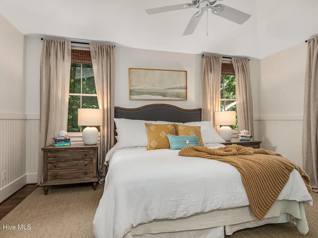 13448f375f44da2f6cfa9c0a64403422-cc_ft_1536