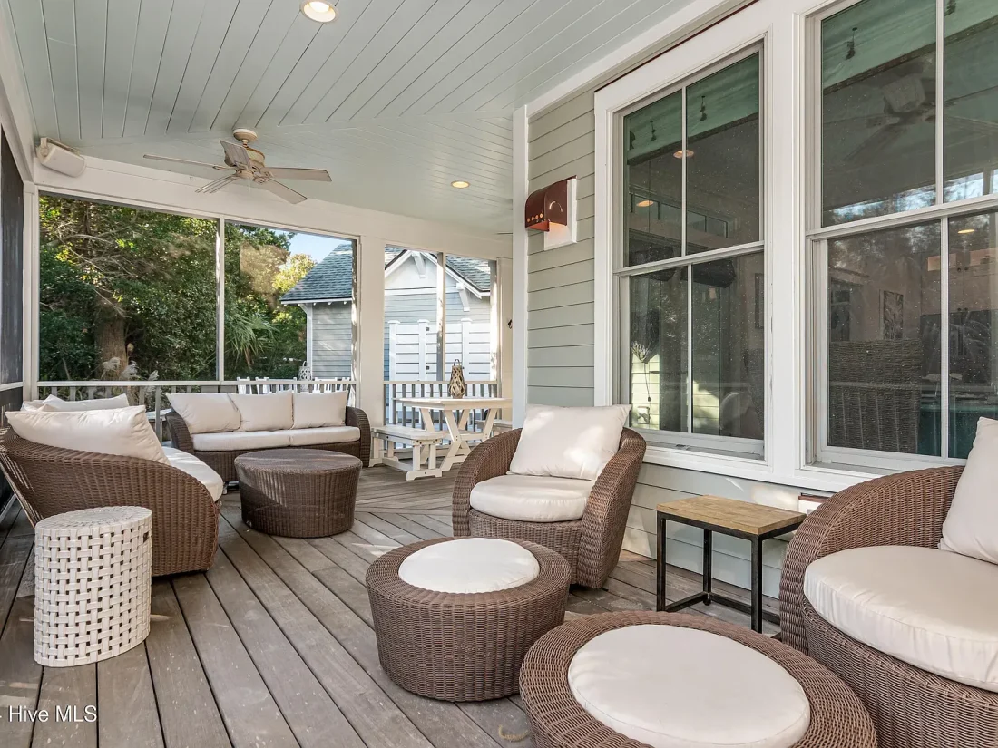 75526bd9c45e865705f1a27592a6b363-cc_ft_1536