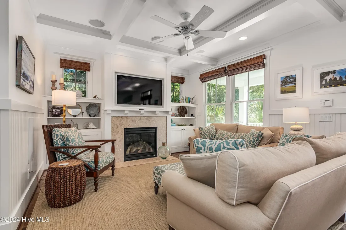 b8c88d8dc45f1436bfeb588a5aa2fa1f-uncropped_scaled_within_1536_1152