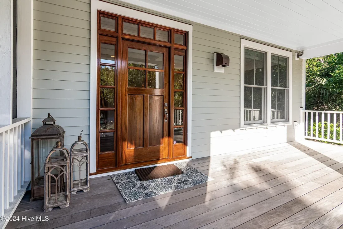 e553ef35a86a3ffb682558d3a1fa58bb-uncropped_scaled_within_1536_1152