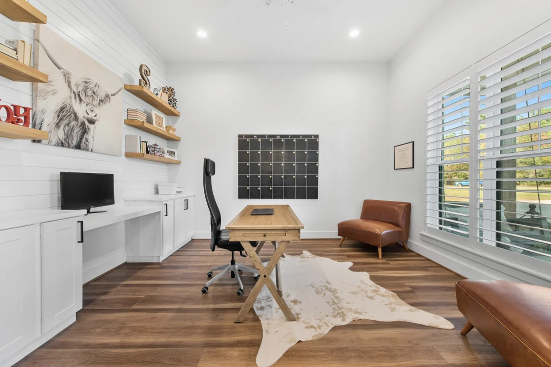 Modern Farmhouse (3)