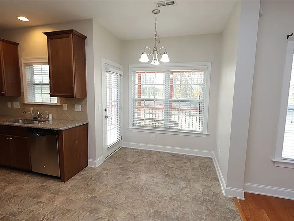 9d770220f11e862588113422917f91d3-cc_ft_960