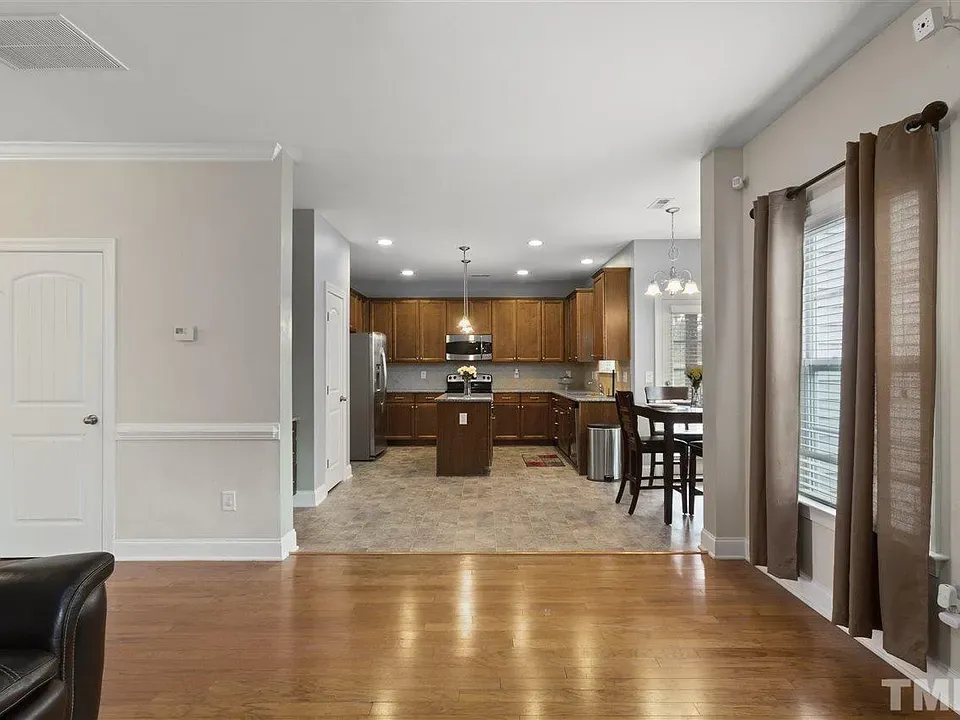 e41f06f3ff171c0e773c9546fbf6006d-cc_ft_960