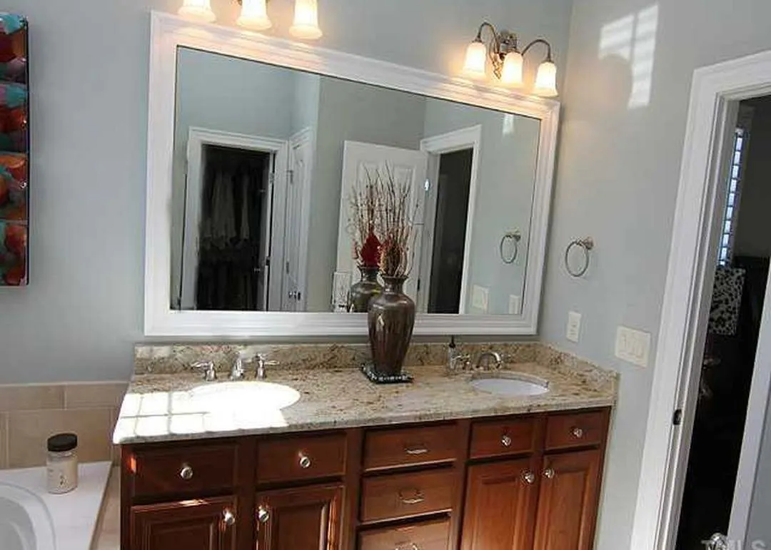 imageye___-_genMid.1874111_8_9