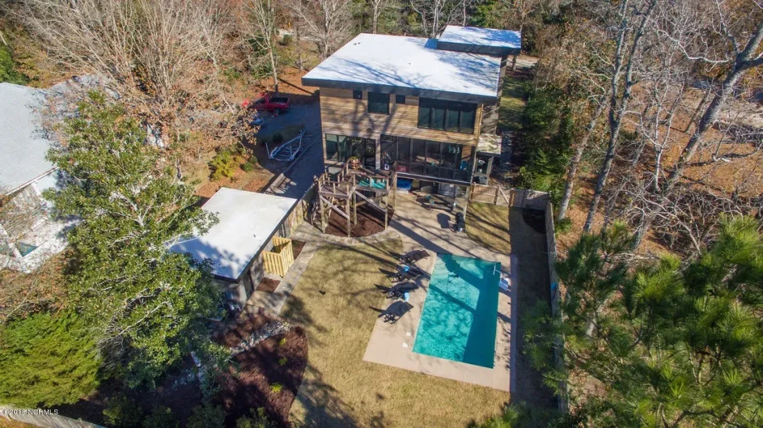 MODERN CONTEMPORARY (4)