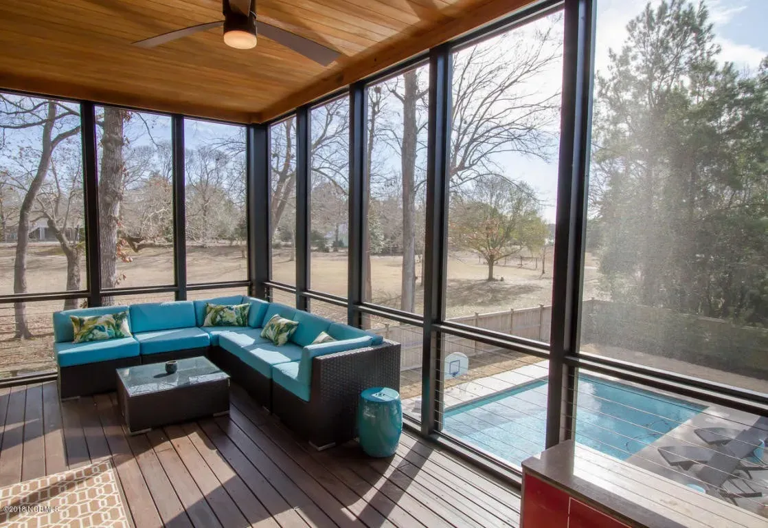 MODERN CONTEMPORARY (5)