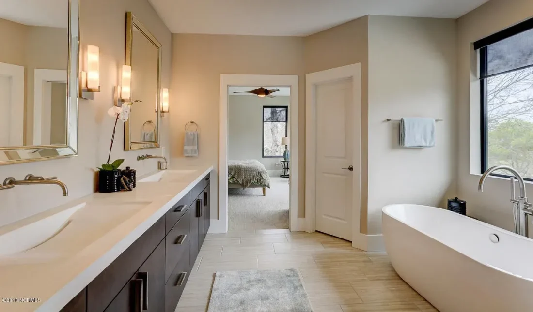 MODERN CONTEMPORARY (12)