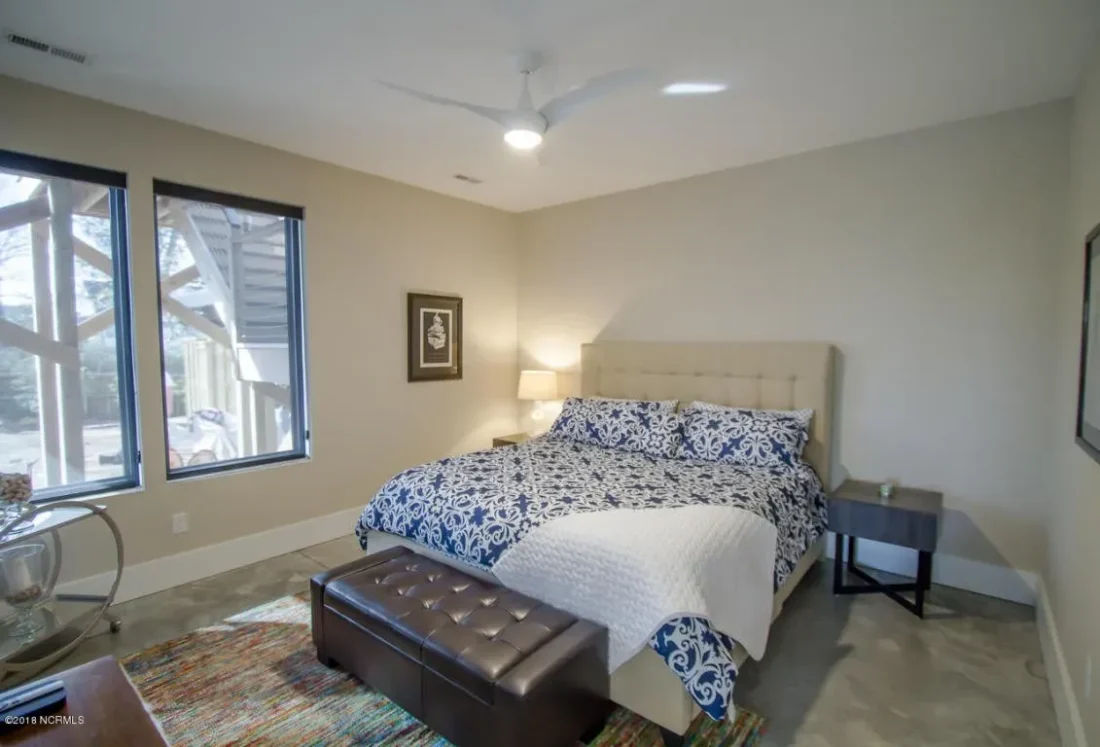 MODERN CONTEMPORARY (16)