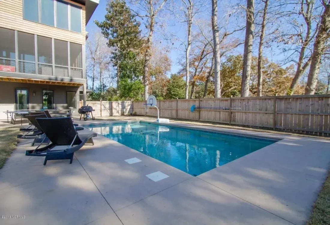 MODERN CONTEMPORARY (28)