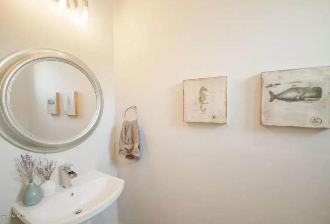 MODERN CONTEMPORARY (36)