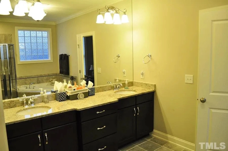 MYHFP 11-1021 IMAGE_Page_12