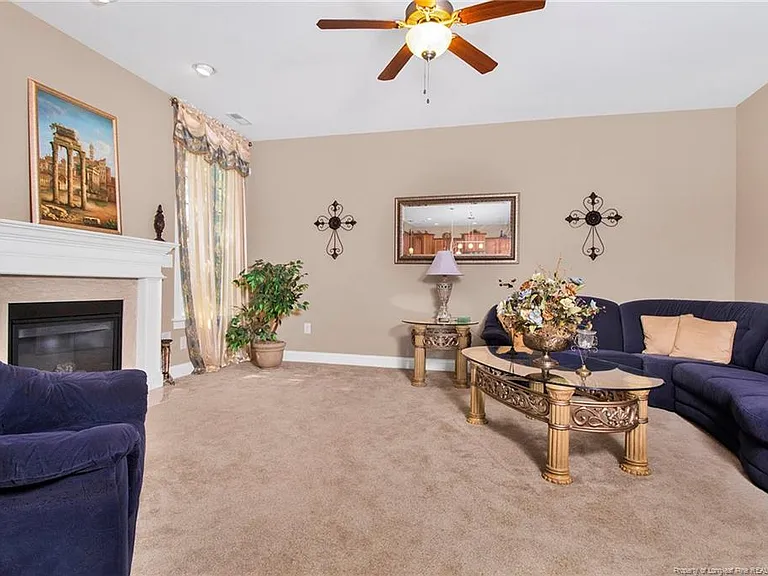 e3a652fa4e006b091bb4b6817f7462ab-cc_ft_768