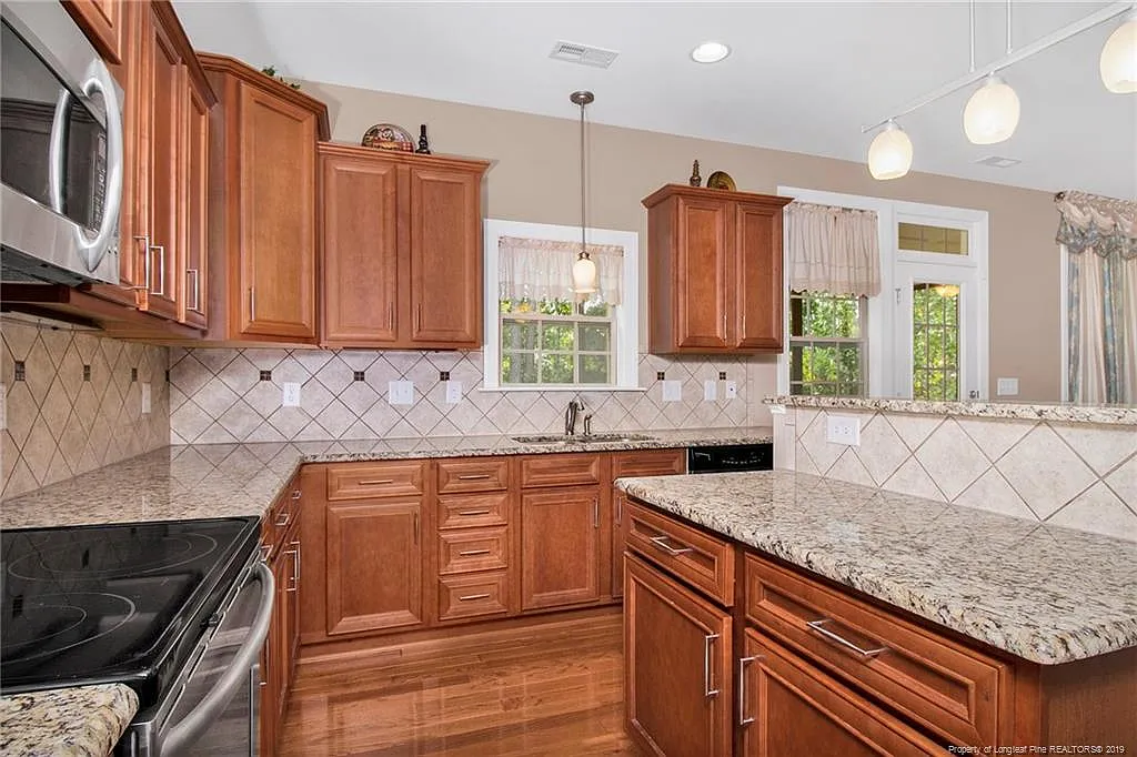 9fe80900254881a027257f4c9433f19d-cc_ft_1536