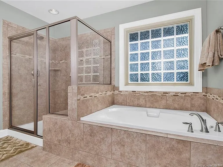 6038fa48efd33e946182048064ebb50c-cc_ft_768