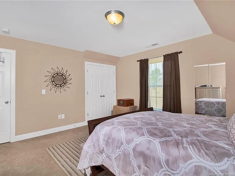 a1852b83a03fb2f20ae8ac23670fd1e3-cc_ft_768