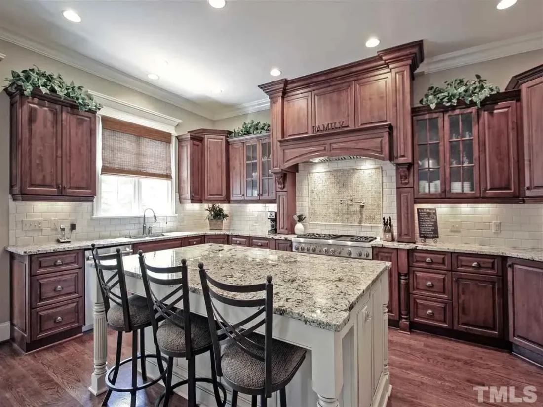 2bff1aba3beaa1104d9b9f33bf424622l-m847062030rd-w1280_h960