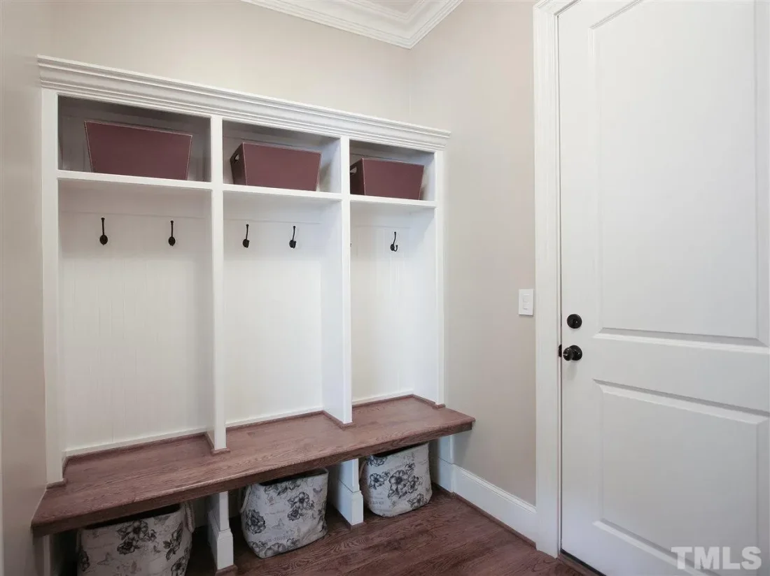 2bff1aba3beaa1104d9b9f33bf424622l-m3300415111rd-w1280_h960