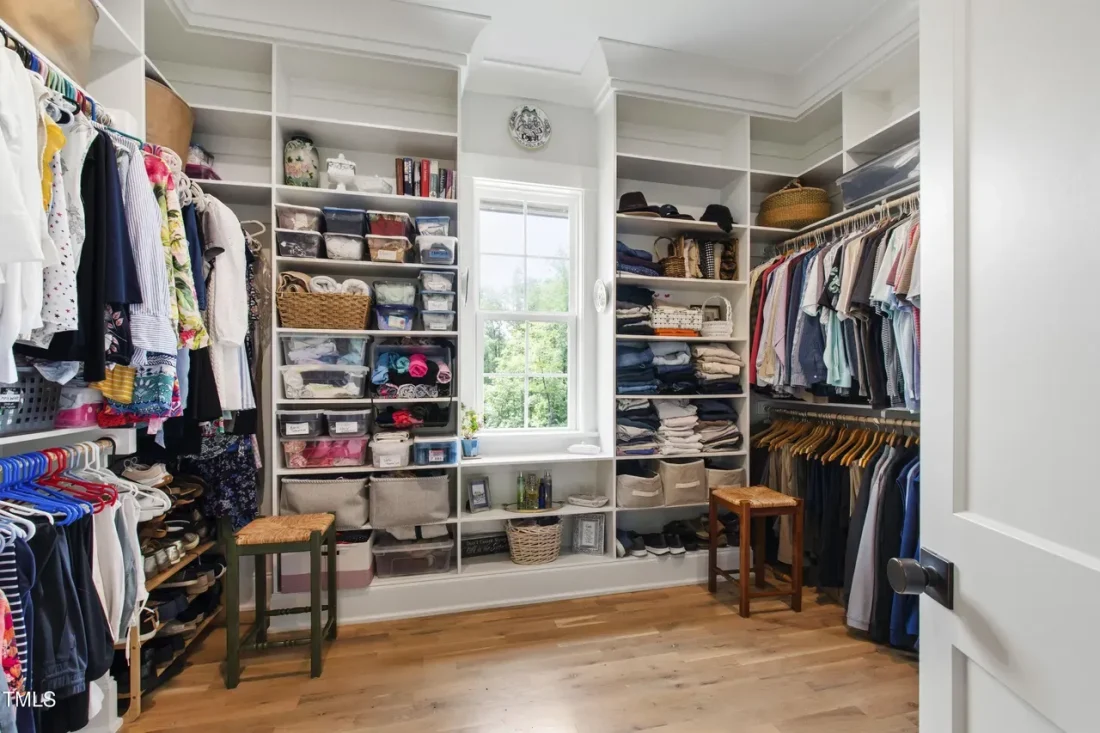 modern farmhouse (62)