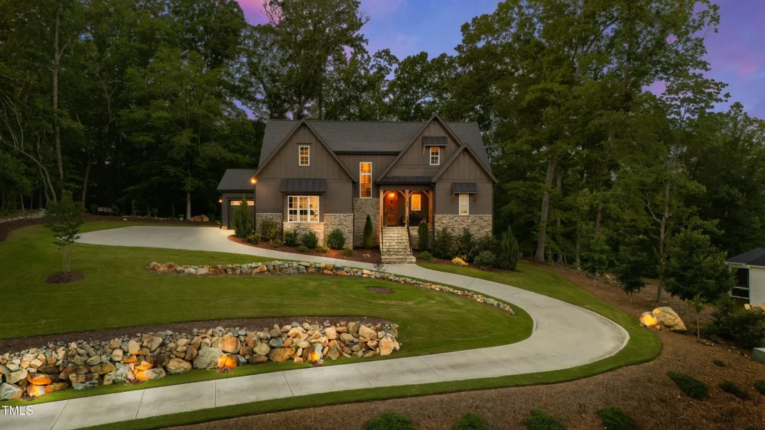 modern farmhouse (67)