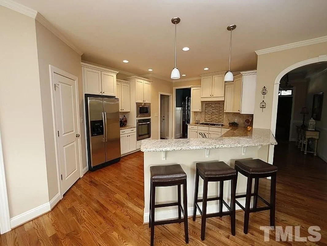 13-1194 HOUSE PLAN - Traditional Craftsman House Plan - 3-Bed, 2-Bath, 2,984 SF 10 1.5-Story House Plan with Open Layout and CAD Blueprints