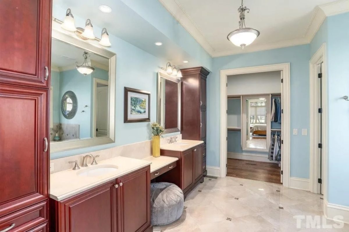 Elegant 2-Story House Plan with Vaulted Ceilings and Outdoor Living