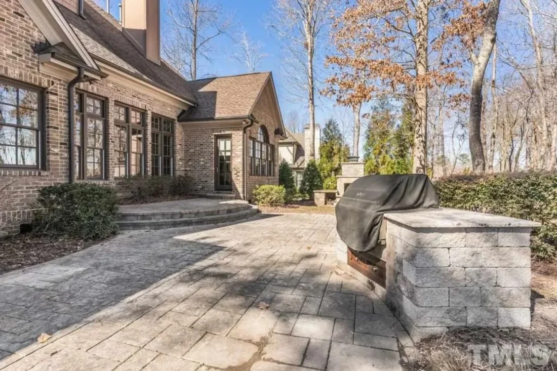 Elegant 2-Story House Plan with Vaulted Ceilings and Outdoor Living